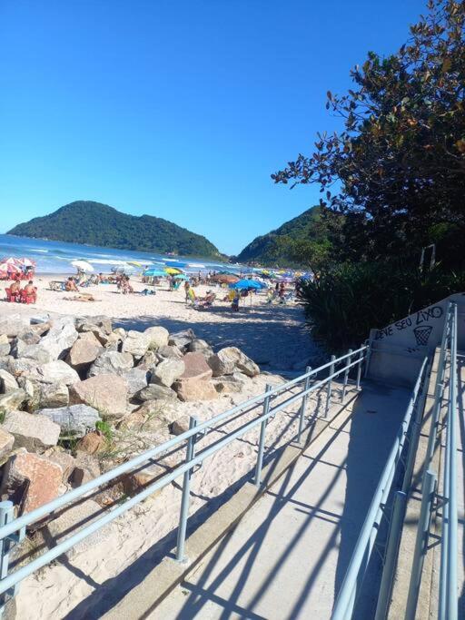 Apto Praia Do Tombo Γκουαρούχα Εξωτερικό φωτογραφία